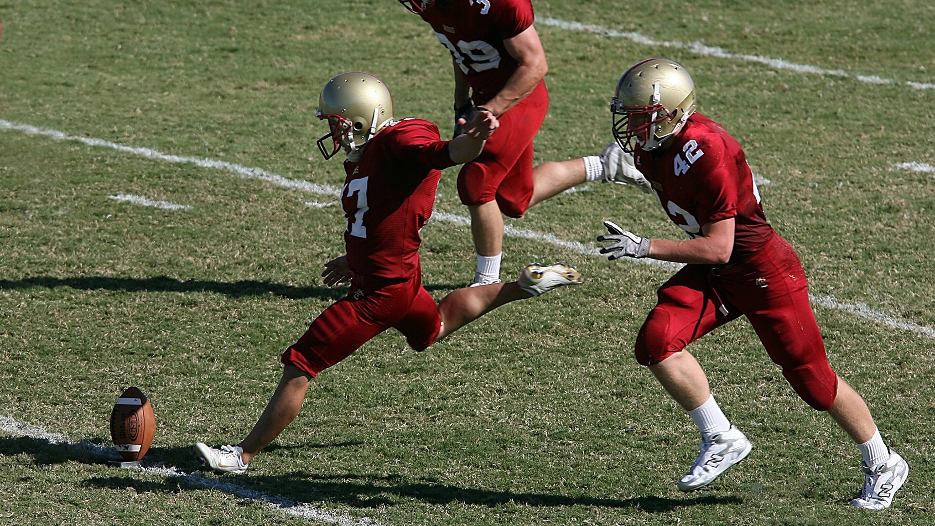 AYX体育官网-海外海钓比赛，海上争夺黄金钓点，外海海钓视频